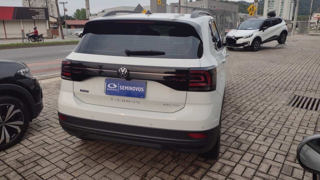 volkswagen t-cross 1.0 200 tsi total flex automatico 4p 202210
