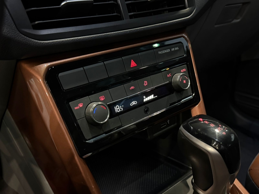 volkswagen t-cross 1.0 200 tsi total flex comfortline automatico 4p 202113