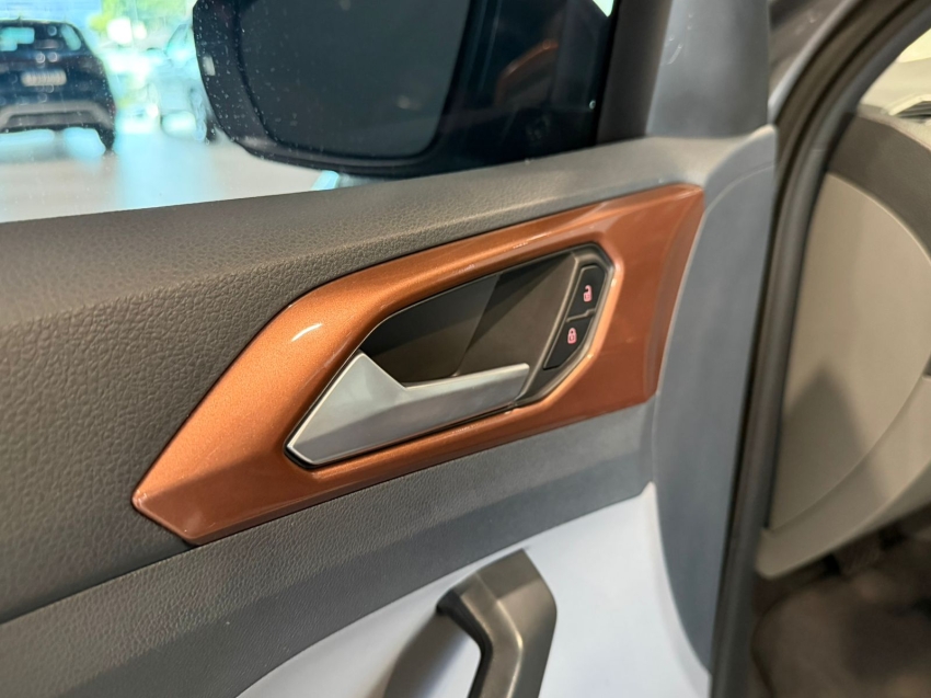 volkswagen t-cross 1.0 200 tsi total flex comfortline automatico 4p 20217