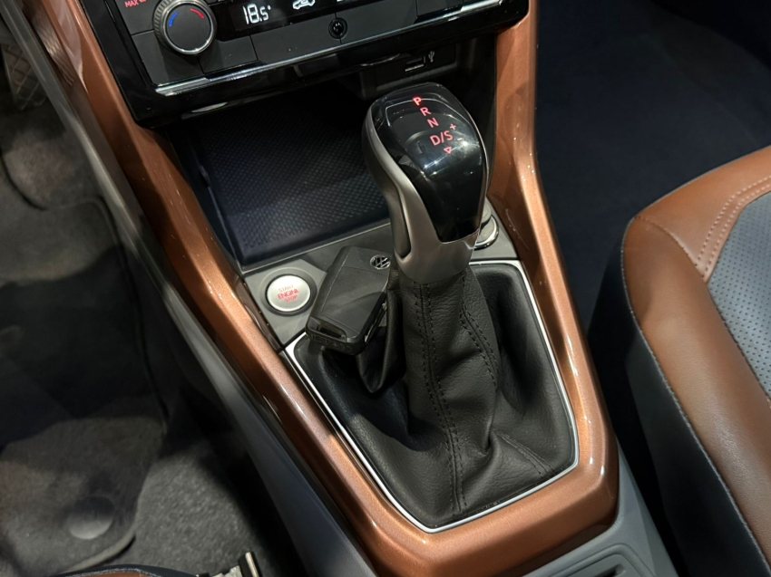 volkswagen t-cross 1.0 200 tsi total flex comfortline automatico 4p 202114