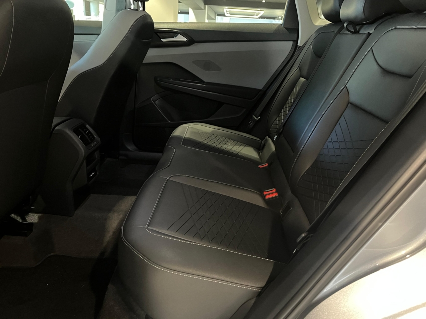 volkswagen taos 1.4 250 tsi total flex comfortline automatico 4p 2023