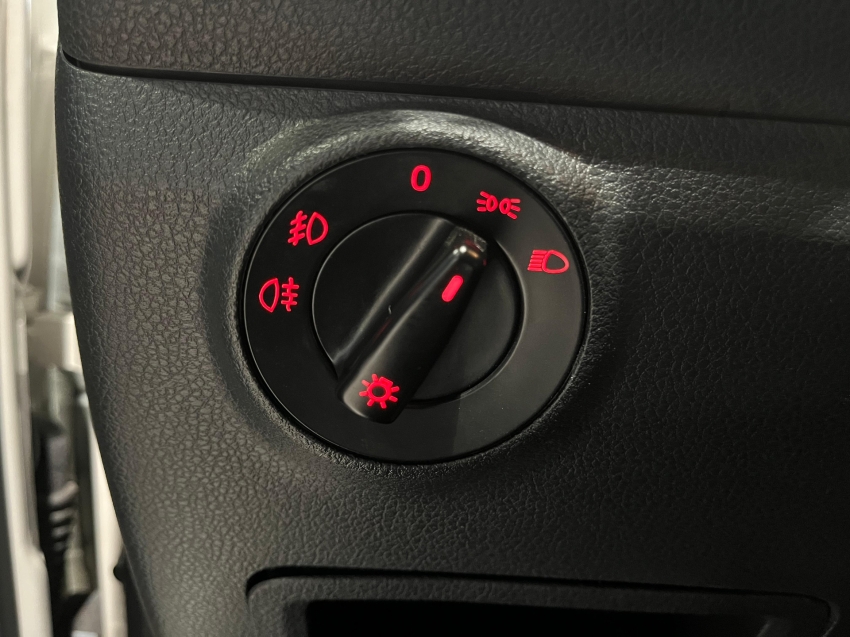 volkswagen voyage 1.6 16v msi totalflex 4p automatico flex 2020