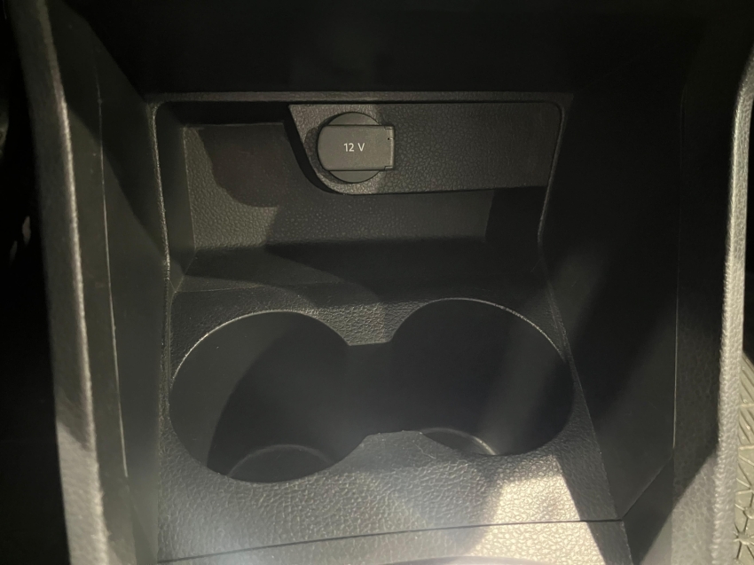 volkswagen voyage 1.6 16v msi totalflex 4p automatico flex 2020
