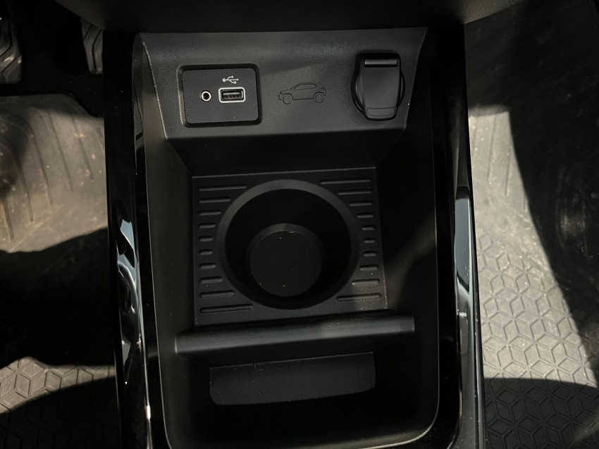 volkswagen voyage 1.6 16v msi totalflex 4p automatico flex 2020