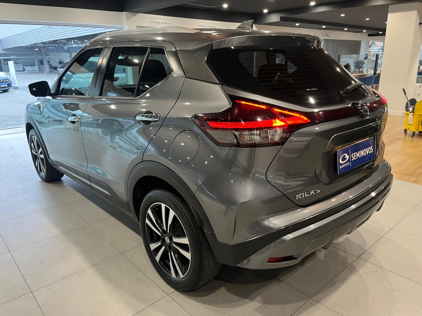 nissan kicks 1.6 16v flexstart exclusive xtronic flex 4p automatico 2022