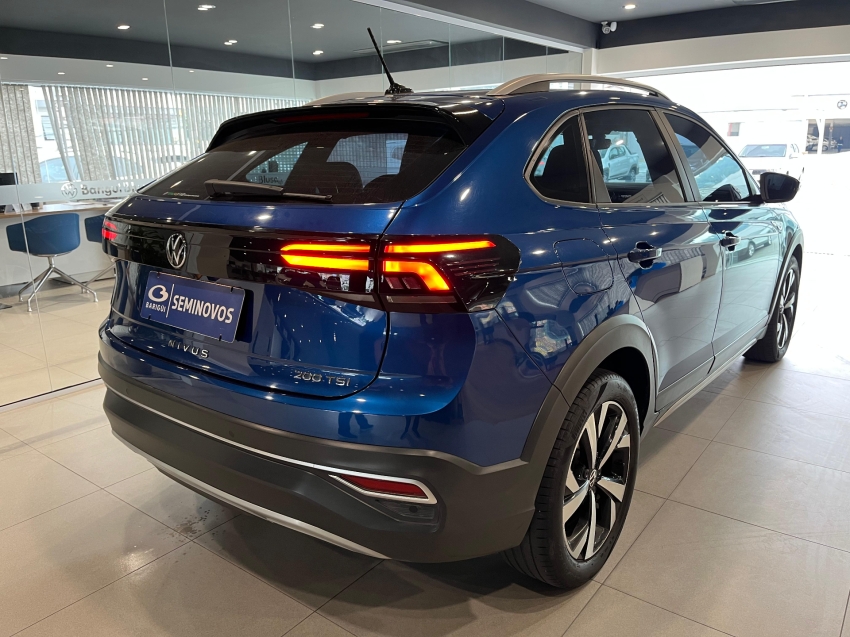 volkswagen nivus 1.0 200 tsi total flex highline automatico 4p 2024