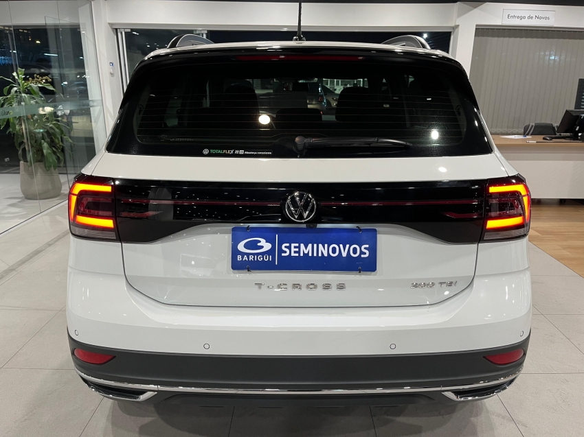 volkswagen t-cross 1.0 200 tsi total flex comfortline automatico 4p 2024