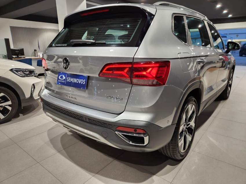 volkswagen taos 1.4 250 tsi total flex highline automatico 4p 2024