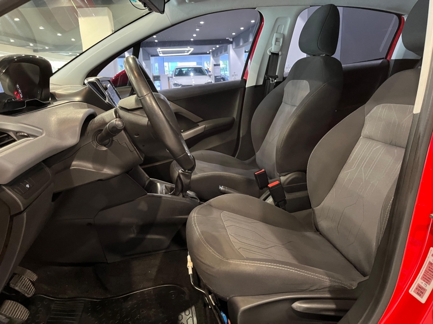 peugeot 208 1.2 active pack 12v flex 4p manual 2017