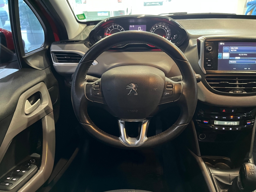 peugeot 208 1.2 active pack 12v flex 4p manual 2017