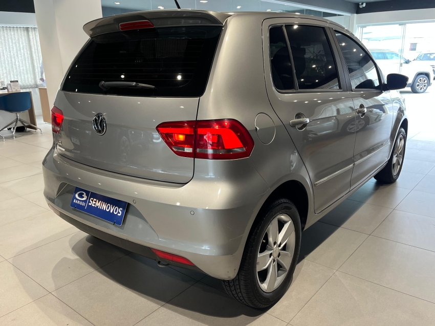 volkswagen fox 1.0 mpi comfortline 12v flex 4p manual 2017