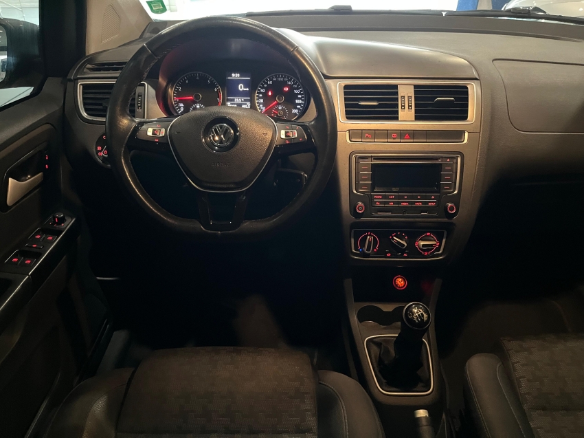 volkswagen fox 1.0 mpi comfortline 12v flex 4p manual 2017