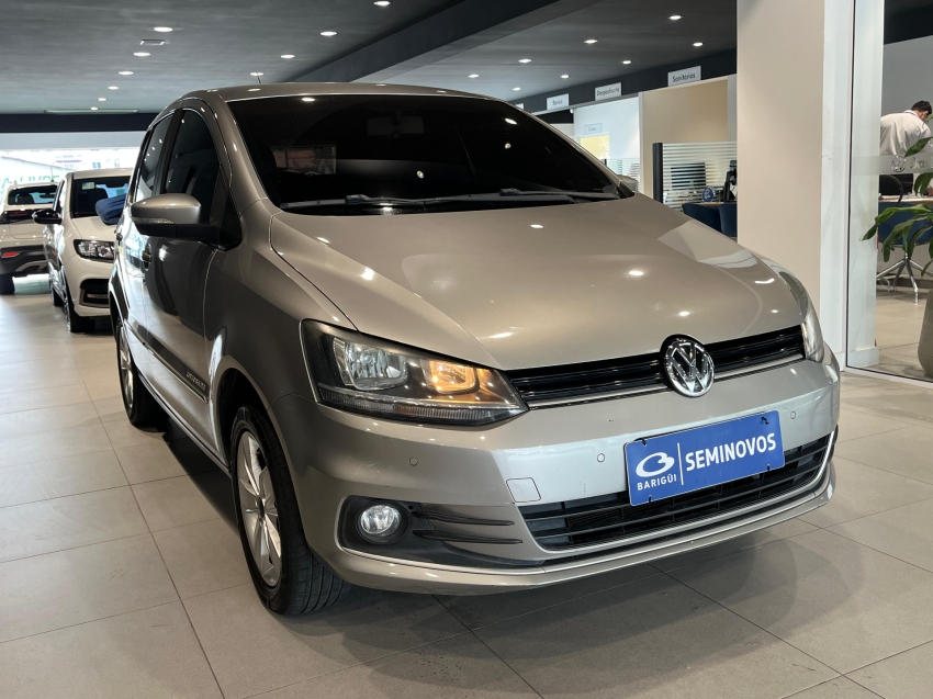 volkswagen fox 1.0 mpi comfortline 12v flex 4p manual 2017