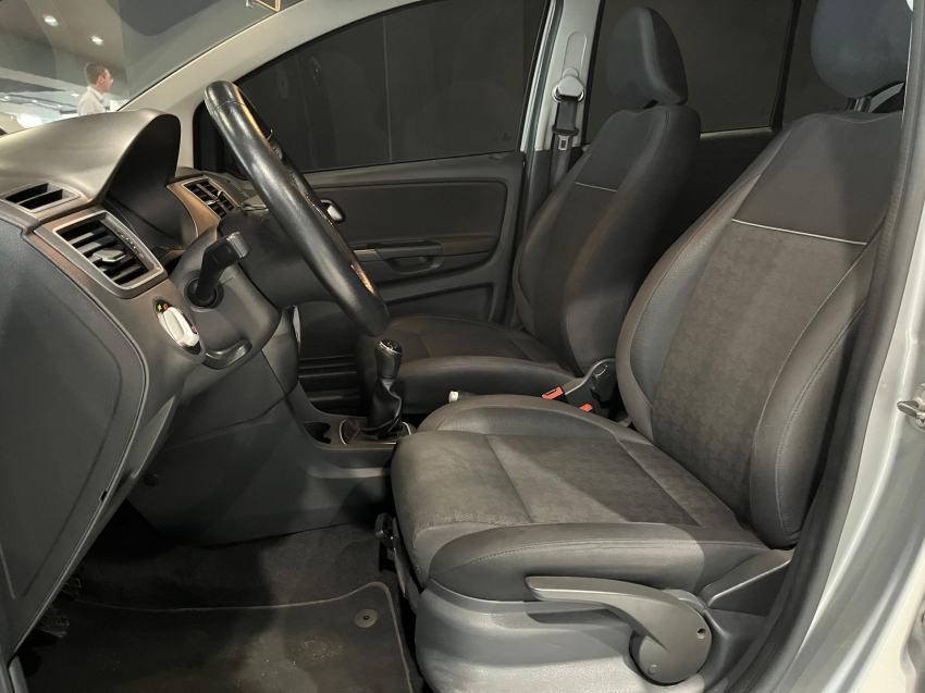 volkswagen fox 1.0 mpi comfortline 12v flex 4p manual 2017