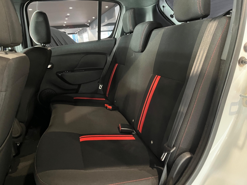 renault sandero 2.0 16v hi-flex rs manual flex 4p 2022