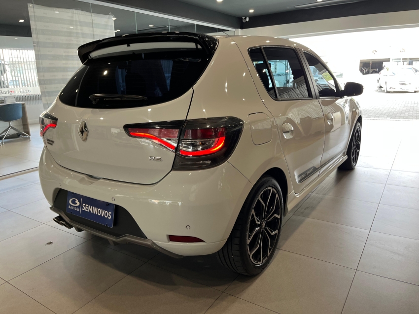 renault sandero 2.0 16v hi-flex rs manual flex 4p 2022