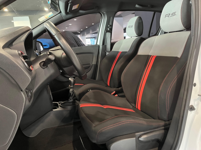renault sandero 2.0 16v hi-flex rs manual flex 4p 2022