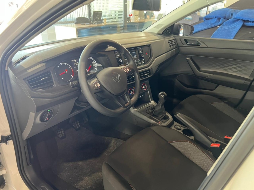 volkswagen polo 1.0 mpi track manual flex 4p 2025