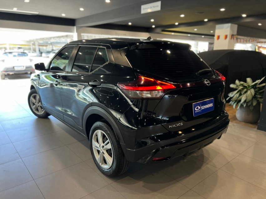 nissan kicks 1.6 16v flexstart active xtronic flex 4p automatico 2024