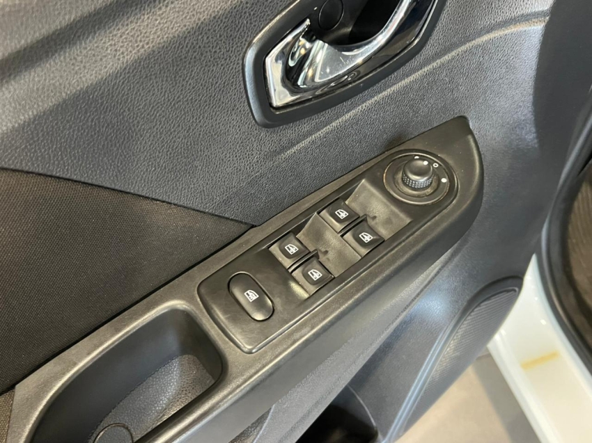 renault captur 1.6 16v sce flex life x-tronic 4p automatico 2019