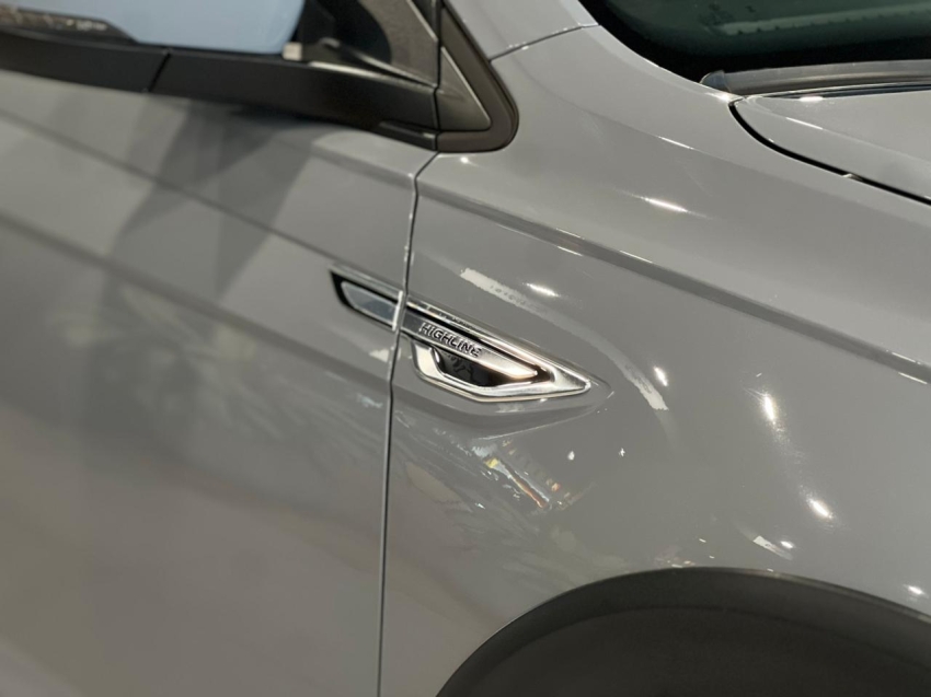 volkswagen nivus 1.0 200 tsi total flex highline automatico 4p 20244