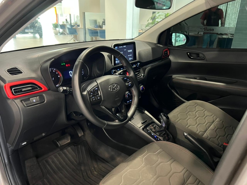 hyundai hb20x 1.6 16v flex evolution automatico 4p 20204