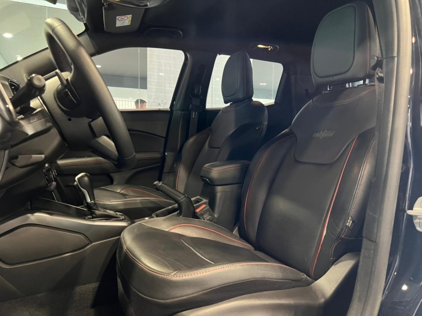 fiat toro 2.0 16v turbo diesel ultra 4wd at9 4p automatico 20235