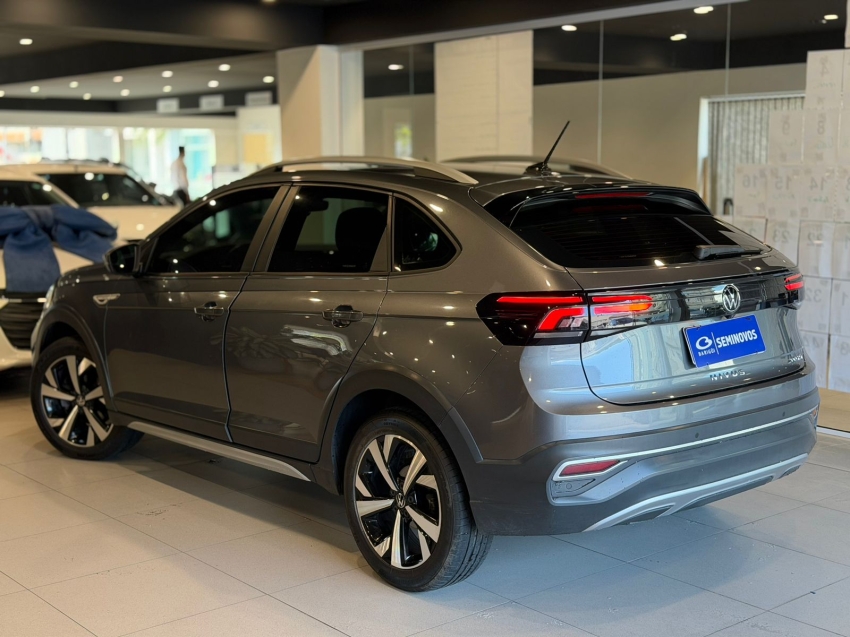 volkswagen nivus 1.0 200 tsi total flex highline automatico 4p 202214