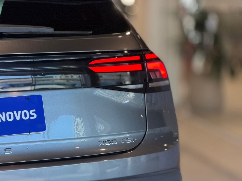 volkswagen nivus 1.0 200 tsi total flex highline automatico 4p 202216