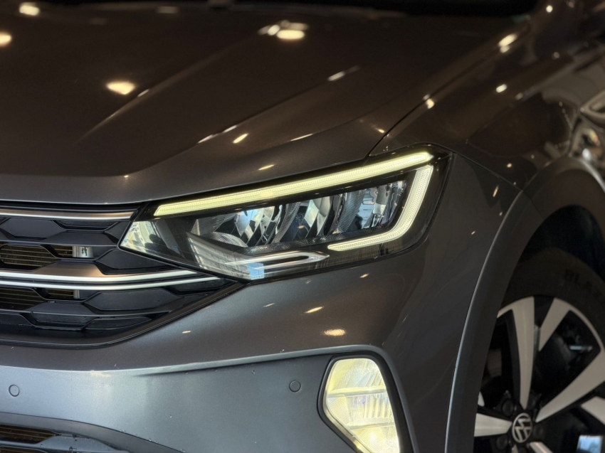 volkswagen nivus 1.0 200 tsi total flex highline automatico 4p 20222