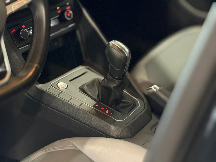 volkswagen nivus 1.0 200 tsi total flex highline automatico 4p 202111