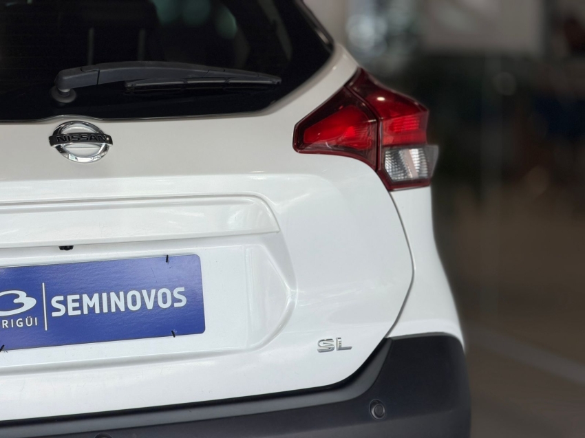 nissan kicks 1.6 16v flexstart sl 4p xtronic flex automatico 202112