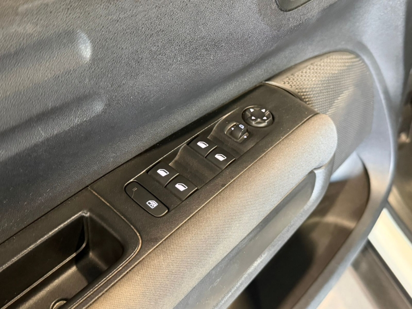 citroen c4 cactus 1.6 thp flex shine pack eat6 4p automatico 20193