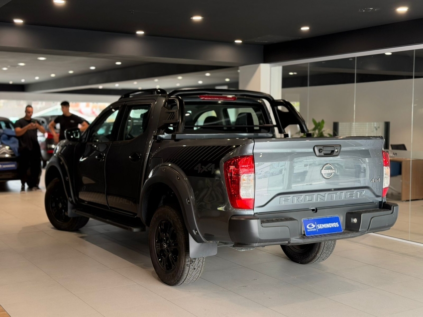 nissan frontier 2.3 16v turbo diesel attack cd 4x4 automatico 4p 202514