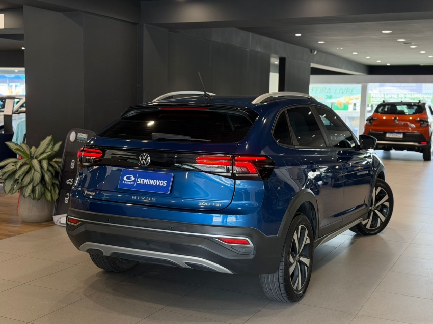 volkswagen nivus 1.0 200 tsi total flex highline automatico 4p 202318