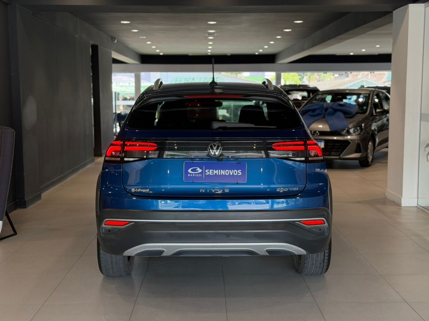 volkswagen nivus 1.0 200 tsi total flex highline automatico 4p 202316