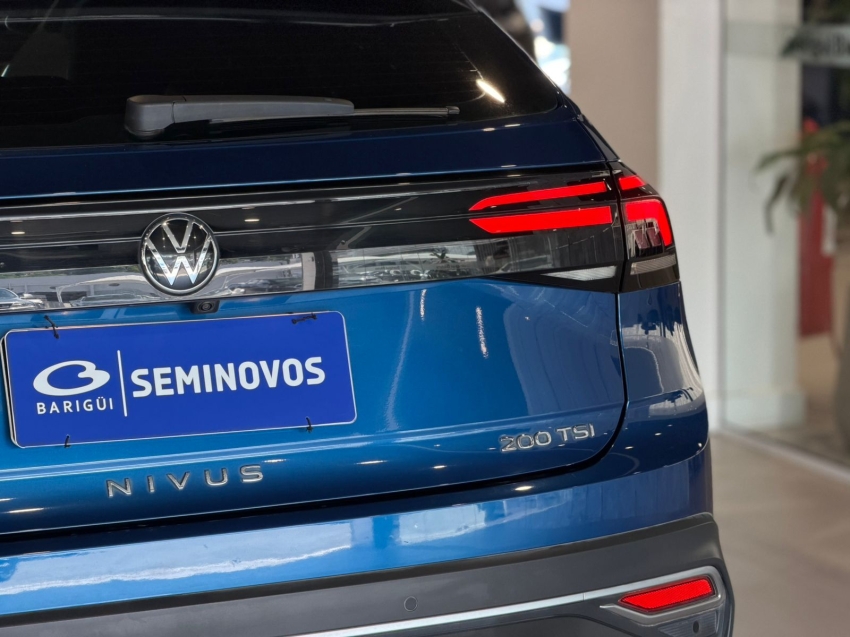 volkswagen nivus 1.0 200 tsi total flex highline automatico 4p 202317
