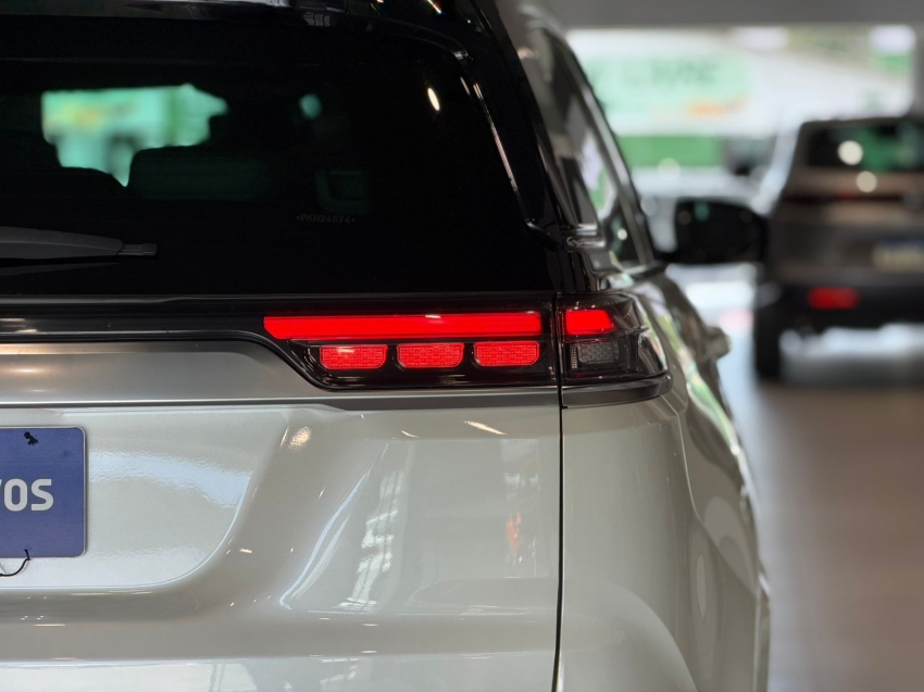 jeep commander 1.3 t270 turbo flex overland at6 4p automatico 202318