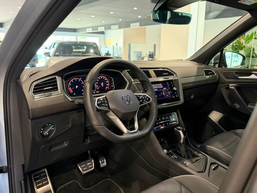volkswagen tiguan 2.0 300 tsi gasolina allspace r-line automatico 4p 20258