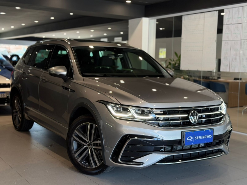 volkswagen tiguan 2.0 300 tsi gasolina allspace r-line automatico 4p 2025