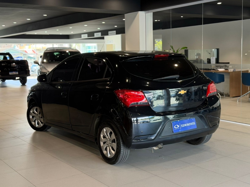 chevrolet onix 1.0 mpfi lt 8v flex 4p manual 201910