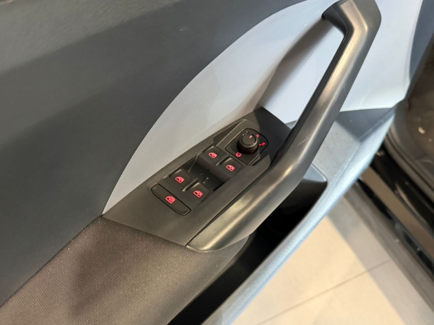 volkswagen t-cross 1.0 200 tsi total flex comfortline automatico 4p 20244