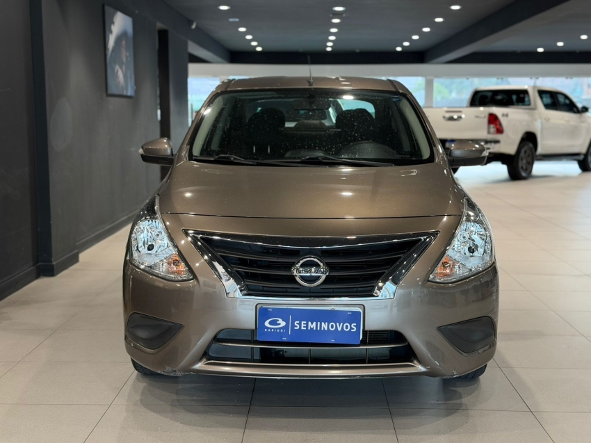 nissan versa 1.6 16v flexstart sv 4p xtronic flex 5p automatico 20202
