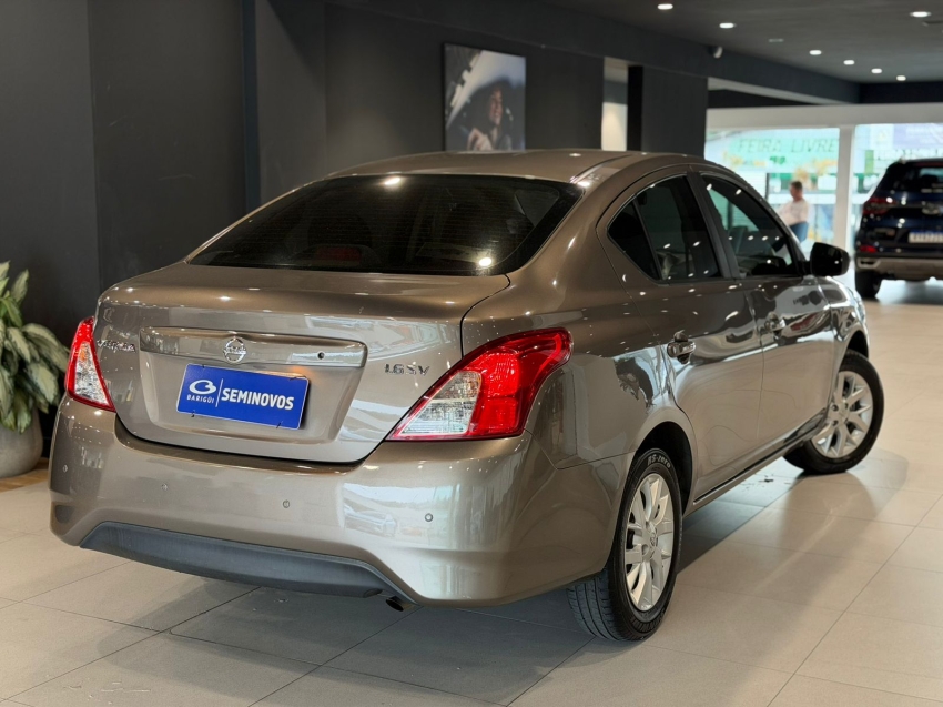 nissan versa 1.6 16v flexstart sv 4p xtronic flex 5p automatico 202016