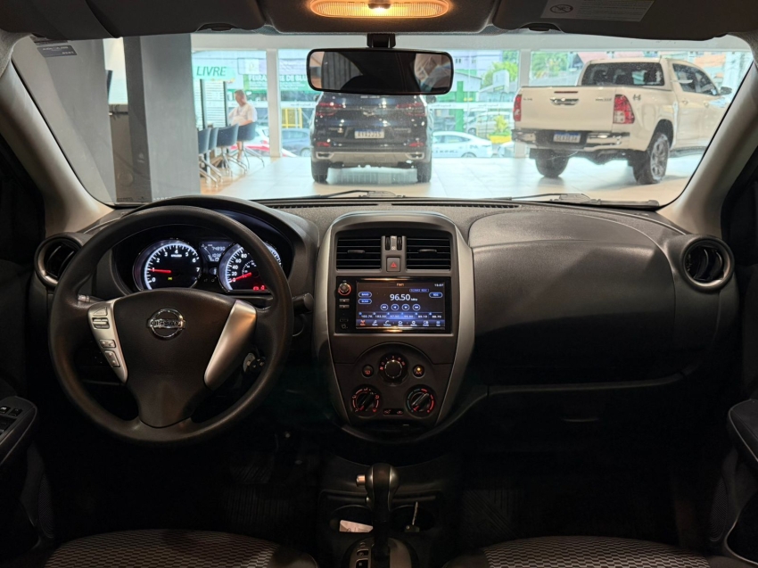 nissan versa 1.6 16v flexstart sv 4p xtronic flex 5p automatico 202011