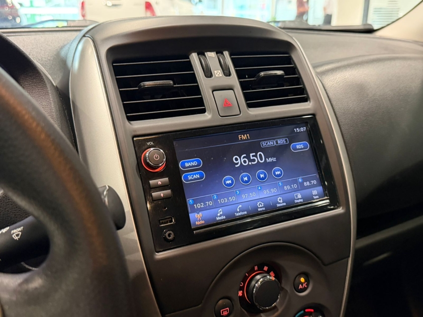 nissan versa 1.6 16v flexstart sv 4p xtronic flex 5p automatico 202010