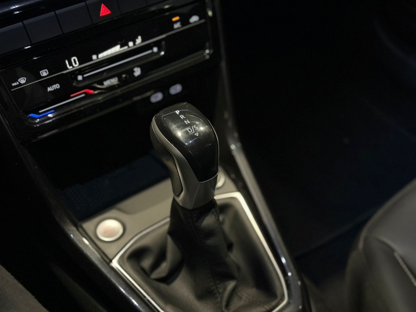 volkswagen t-cross 1.4 250 tsi total flex highline automatico 4p 202512