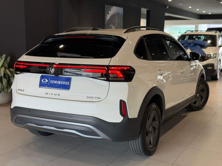 volkswagen nivus 1.0 200 tsi total flex comfortline automatico 5p 202617