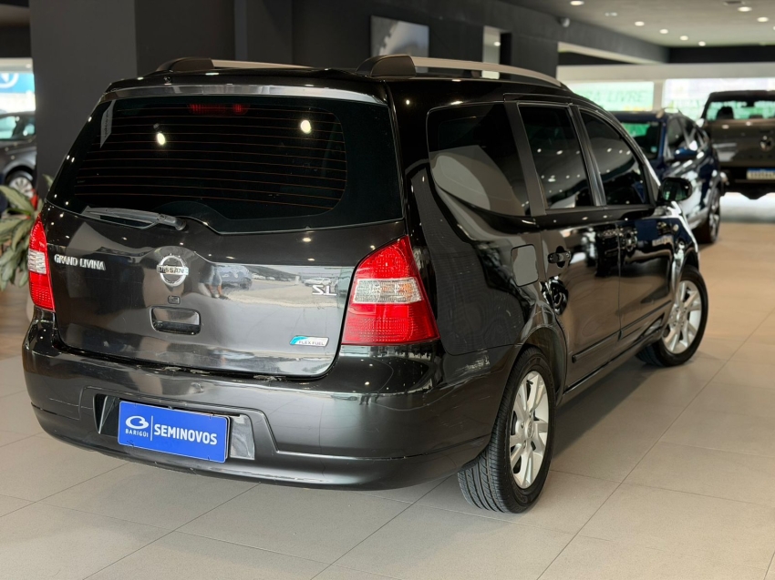 nissan grand livina 1.8 sl 16v flex 4p automatico 5p manual 201316