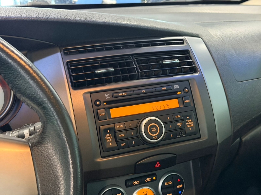 nissan grand livina 1.8 sl 16v flex 4p automatico 5p manual 20138